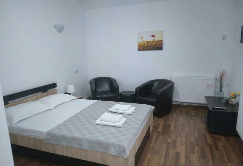 Пансион Rustic