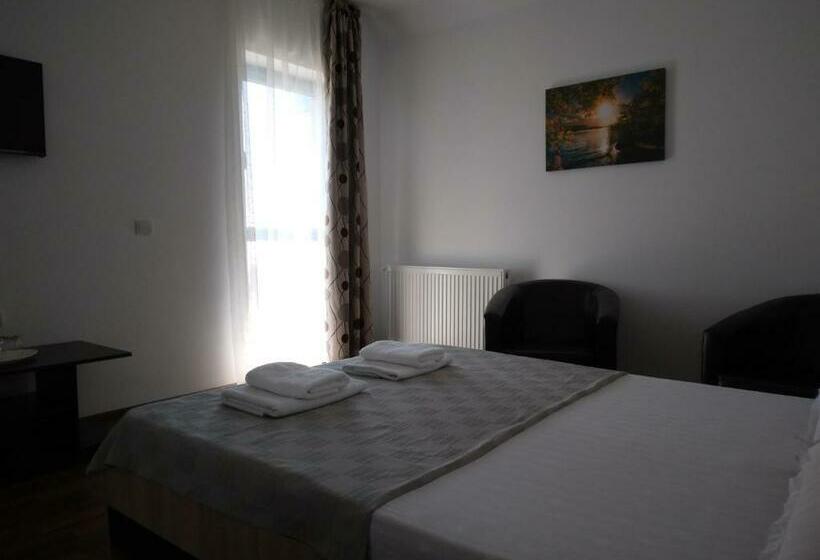 Пансион Rustic