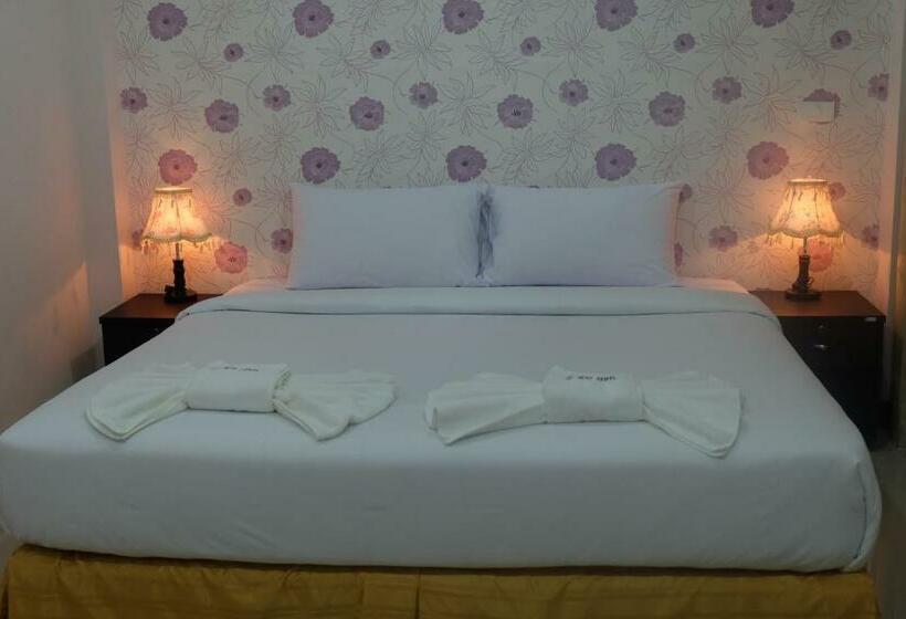 Пансион Tubkaek Mansion