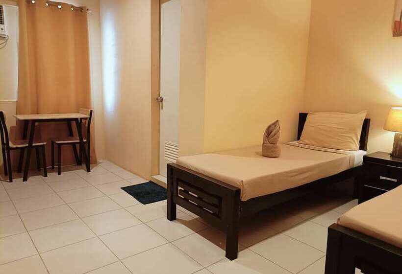 فندق صغير Claytown Pension House