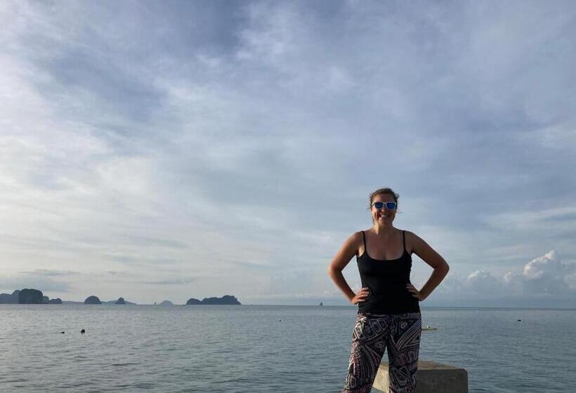 ユースホステル Connexion