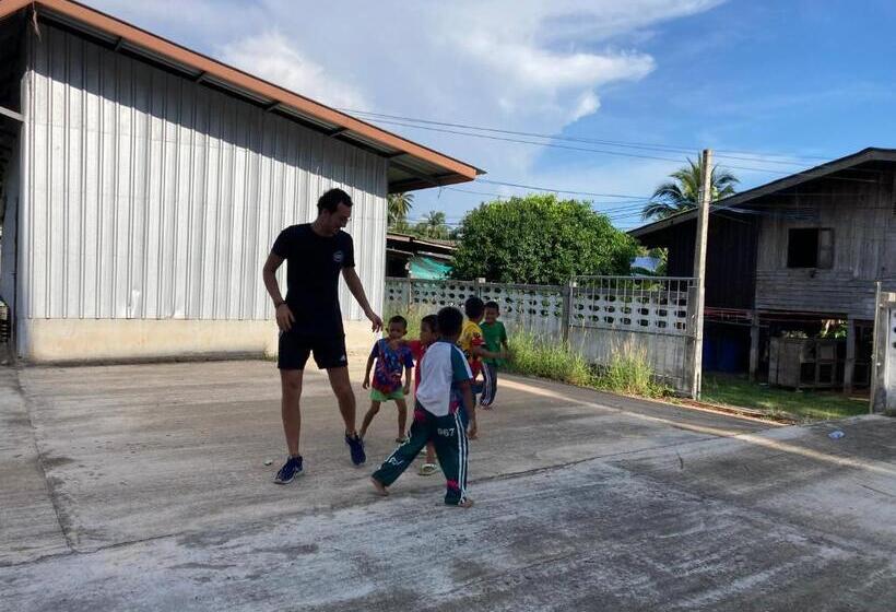 ユースホステル Connexion