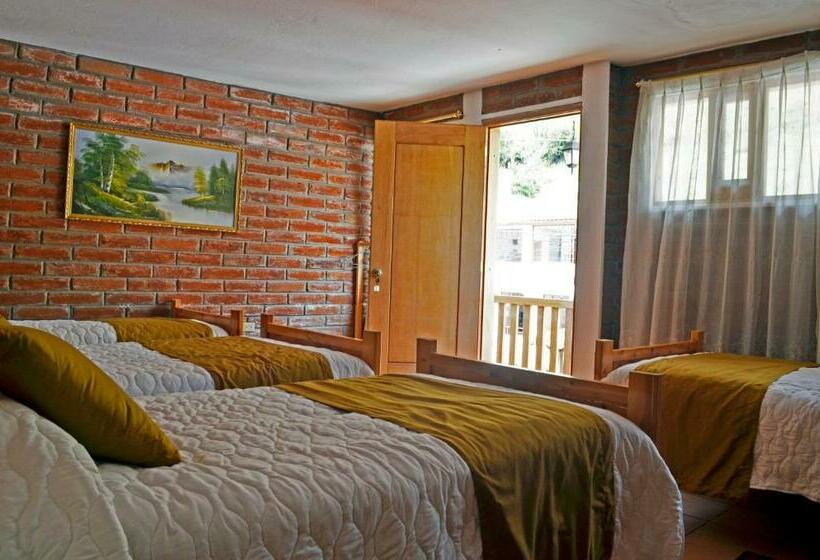 هاستل Lagoon Hotel Chugchilan