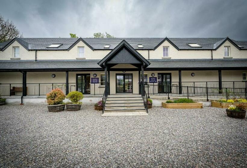 فندق صغير Loch Ness Bunk Inn