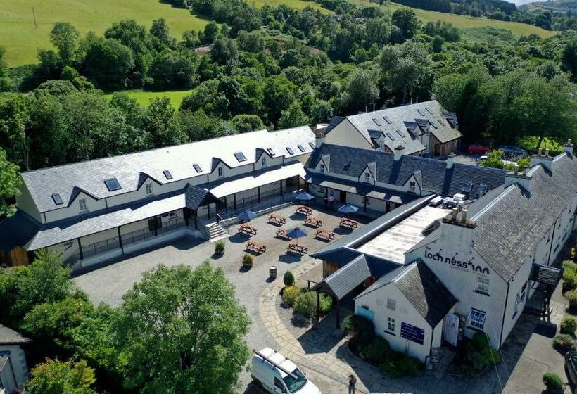 فندق صغير Loch Ness Bunk Inn