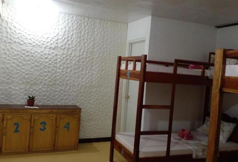 هاستل Seashore Inn