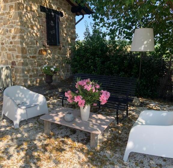 مبيت وإفطار Borgo Crispiero