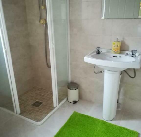 مبيت وإفطار Greystone House