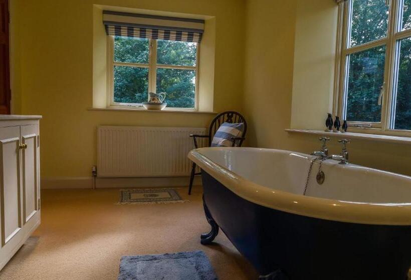 Cockley Hill Farm Bed & Breakfast