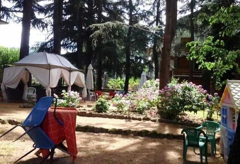 בית מלון כפרי Albergo Magenta