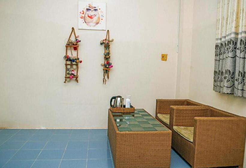 هتل Bụi Hostel Bến Tàu Rạch Giá