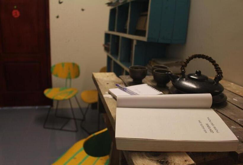 هتل Bụi Hostel Bến Tàu Rạch Giá