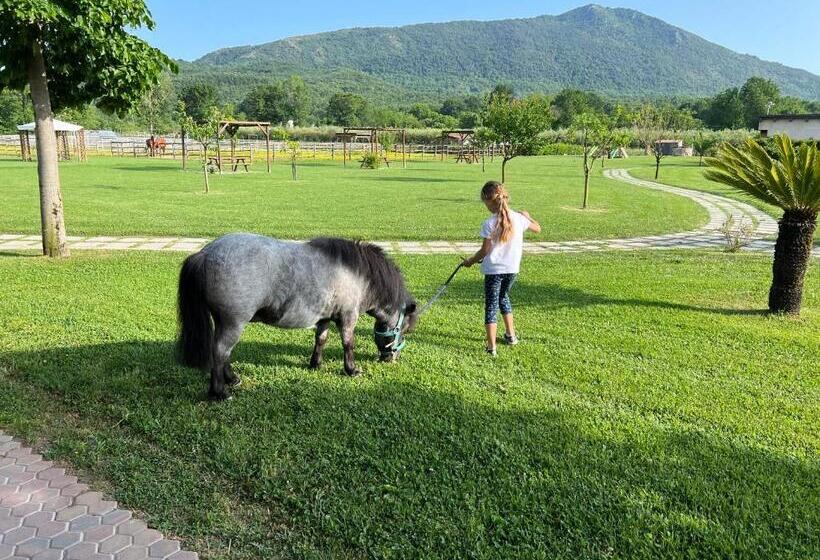 ホテル Family Farm Soc. Agr. A R.l