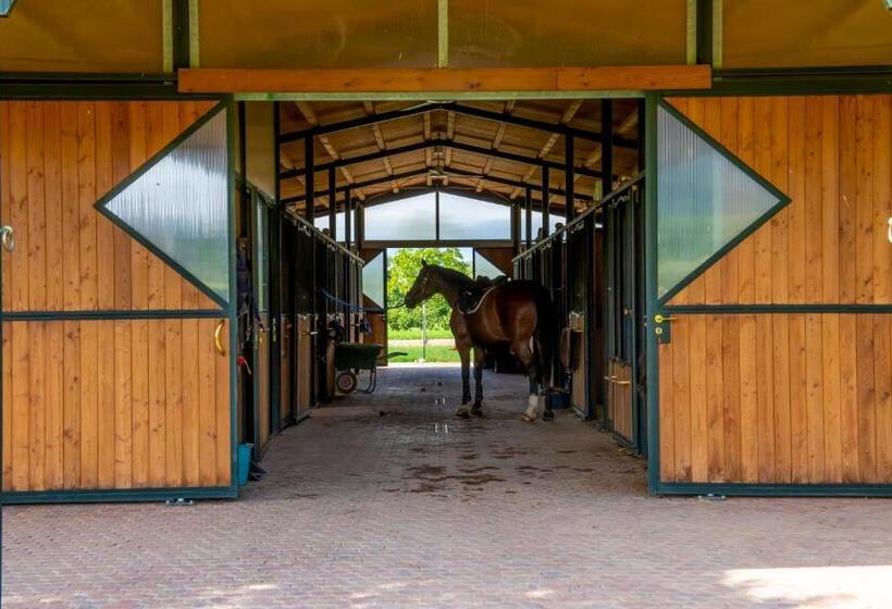 ホテル Family Farm Soc. Agr. A R.l