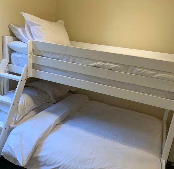 Отель Royal Oak