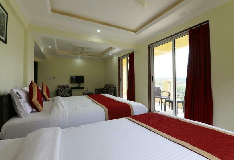 בית מלון כפרי Sai Swastik Luxury Stay