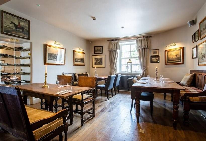 ホテル The Coach And Horses