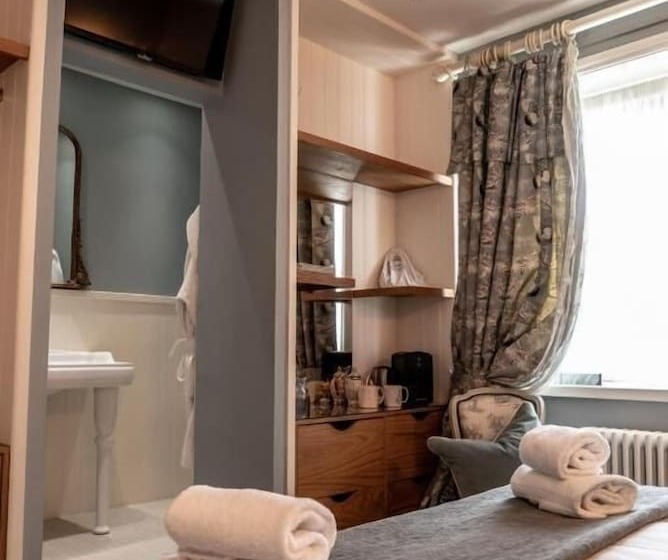 ホテル The Coach And Horses