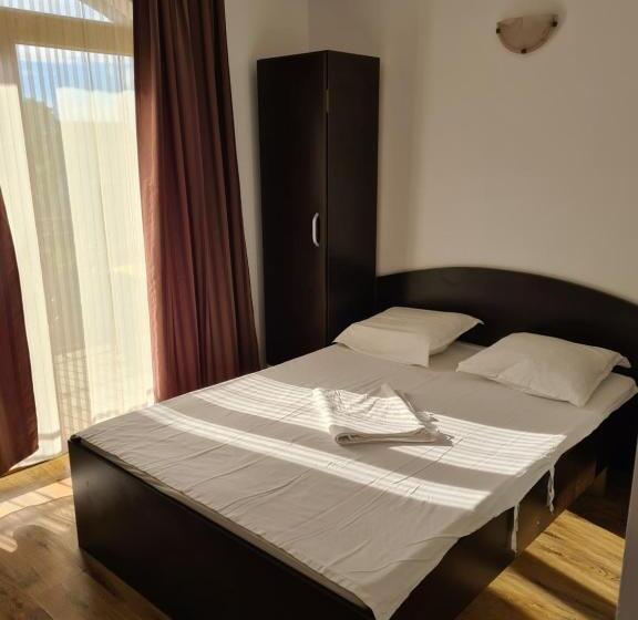 펜션 Camere De închiriat Duly Costinești