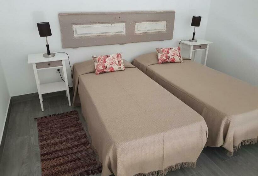 بنسيون Casa Da Praça