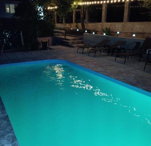 ペンション Casamarinela