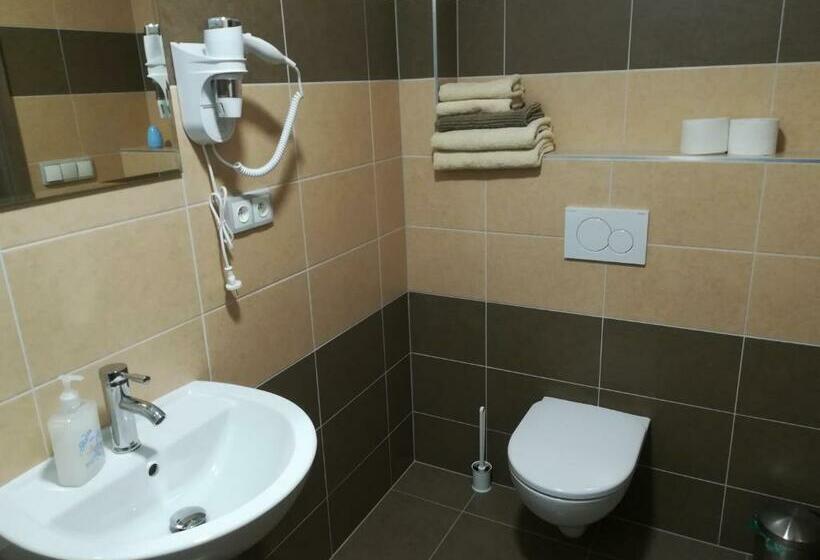 بنسيون Penzion šápara