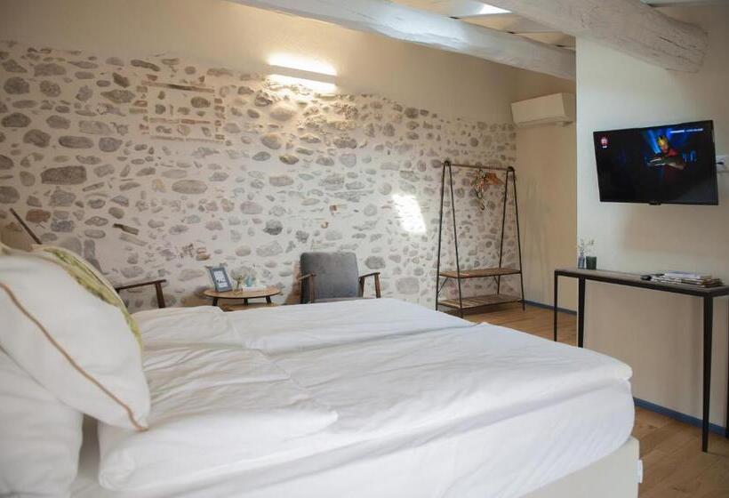 بنسيون Sun Garda