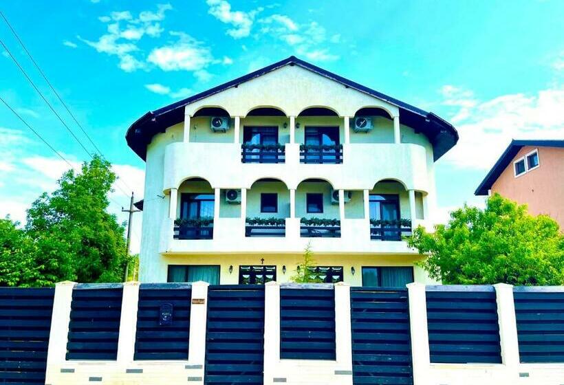 بنسيون Vila Zoe Bucharestairport&therme&parking Otopeni