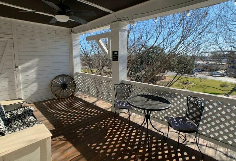 Schmitz Bed & Breakfast