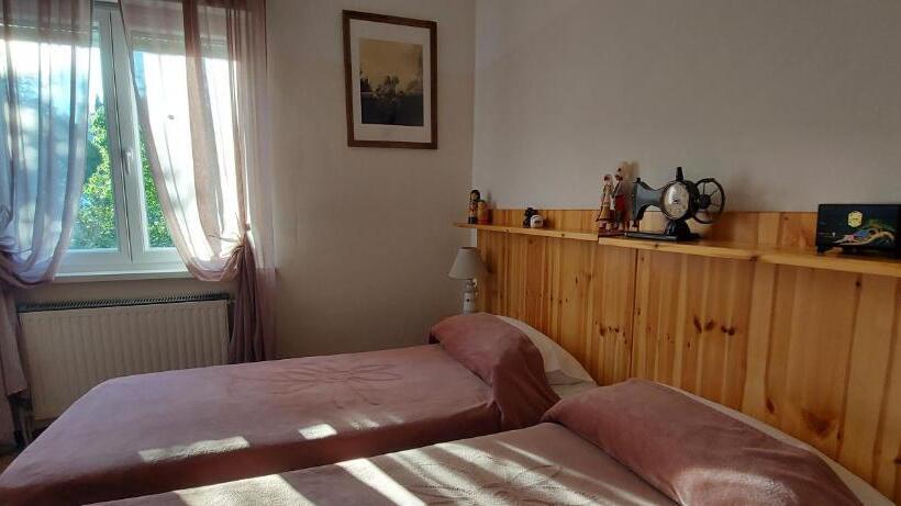 Villa Mira Bed And Breakfast