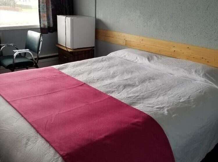 فندق صغير Lakewood Inn