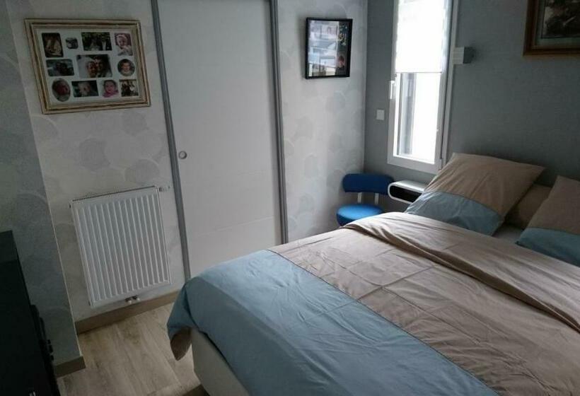 ベッドアンドブレックファースト Casa Luz   Chambre D Hôtes   Saint Lunaire