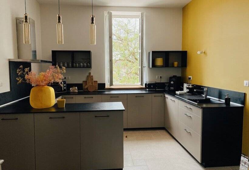 مبيت وإفطار Manoir De Villamont