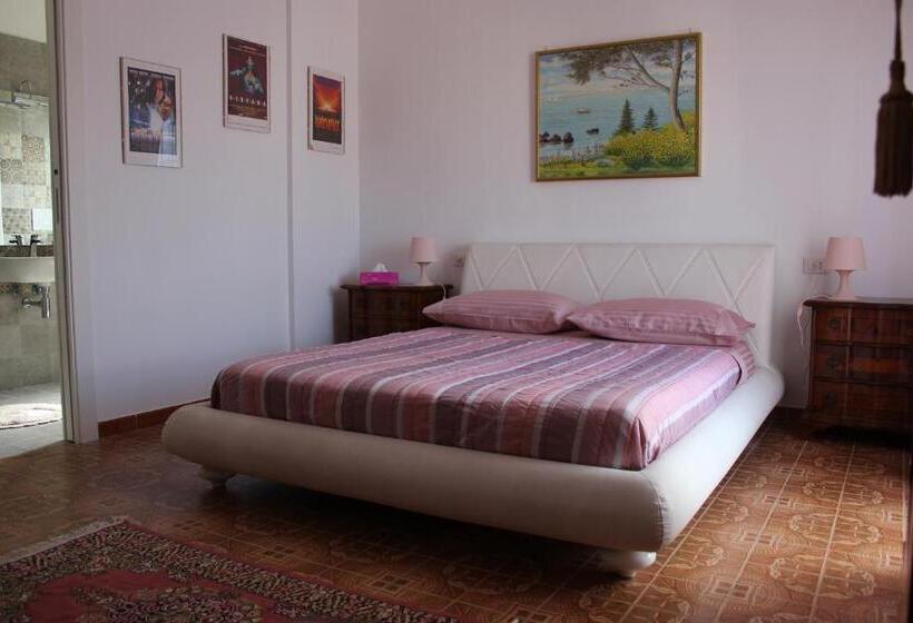 مبيت وإفطار Odeon Rooms