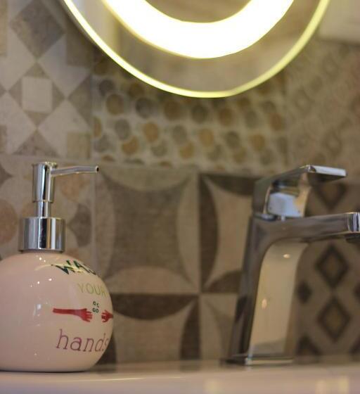 مبيت وإفطار Odeon Rooms
