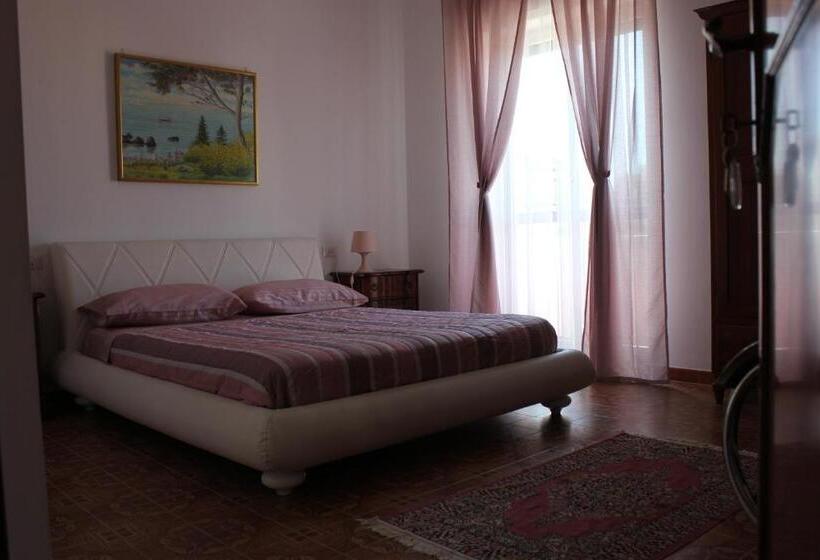 مبيت وإفطار Odeon Rooms