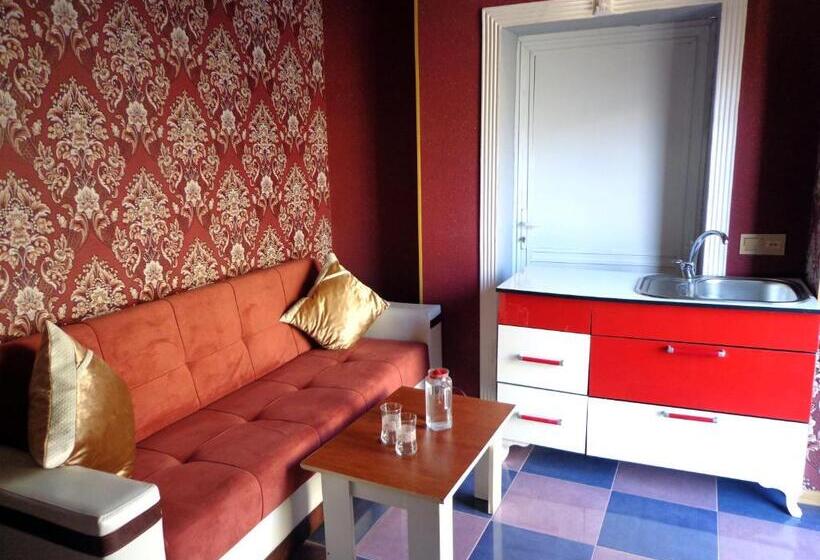 تختخواب و صبحانه Tubram S Ailəvi Qonaq Evi