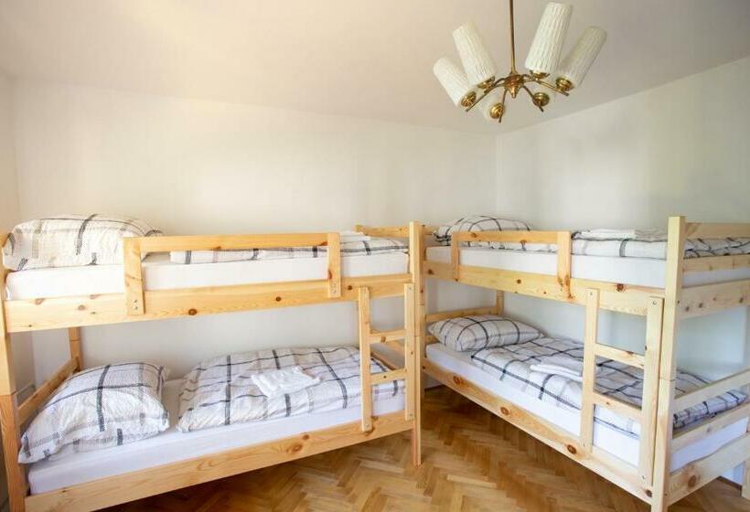 Hostel Lakebled