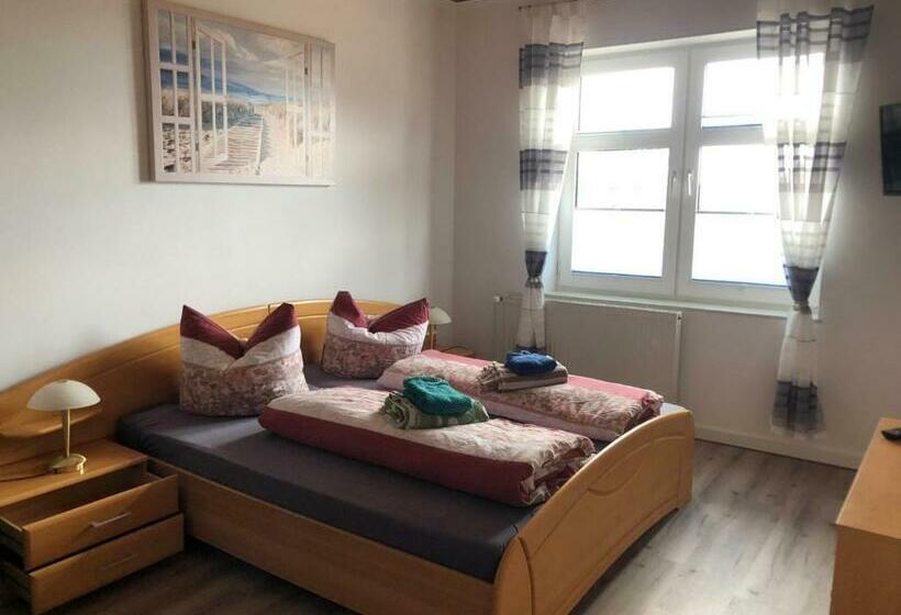 בית מלון כפרי & Restaurant Neptun