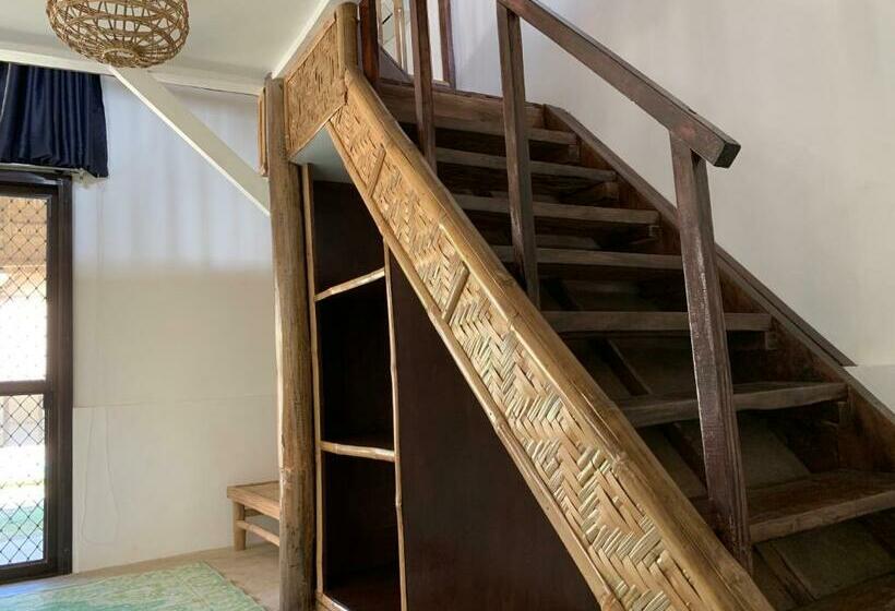 酒店 Three Little Birds Resort