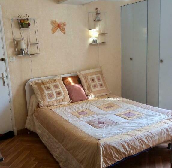 膳宿费 Chambre Independante + Sanitaire Près Centre Ville