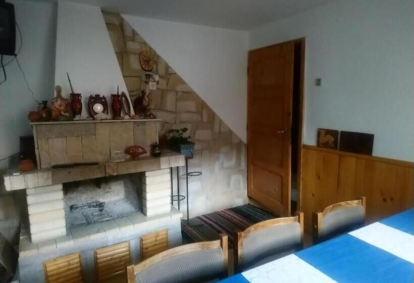 פנסיון Guest House Emmy