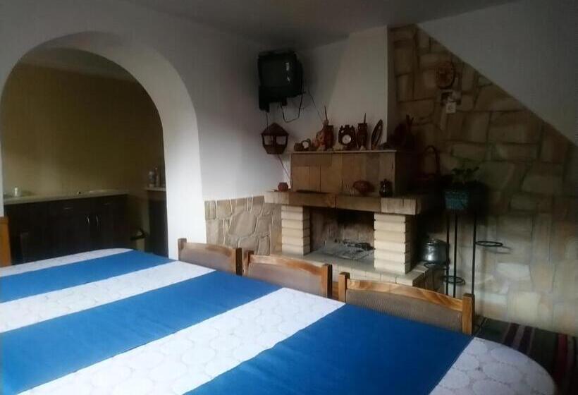 פנסיון Guest House Emmy