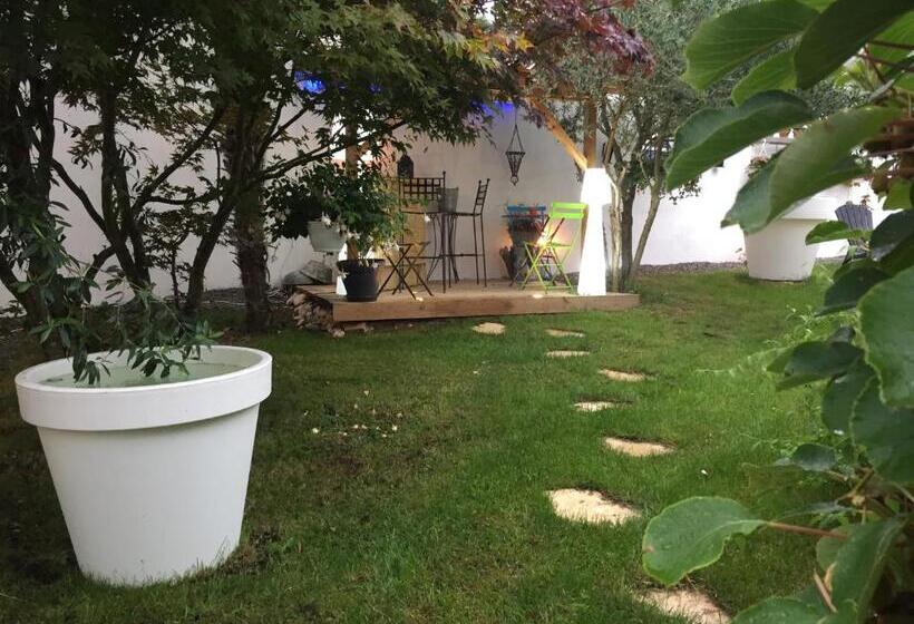 膳宿费 La Maison Des Vallées