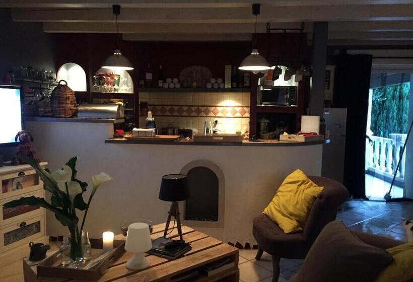 膳宿费 La Maison Des Vallées