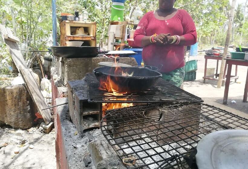 ペンション Puerto Caracol Isla Múcura