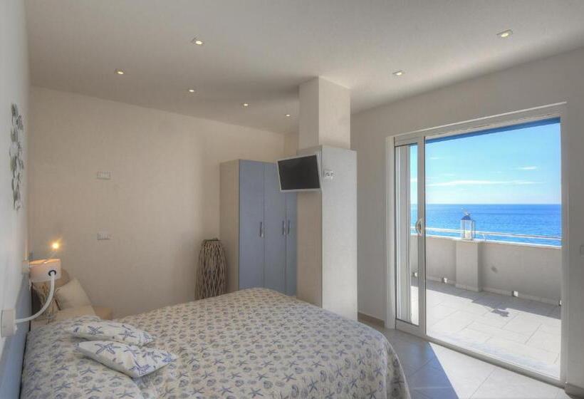 بنسيون Vela D’oro