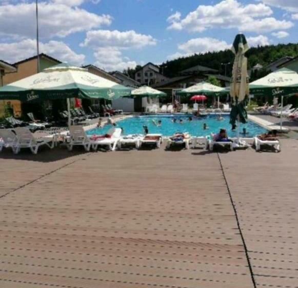 پانسیون Vila Ariana