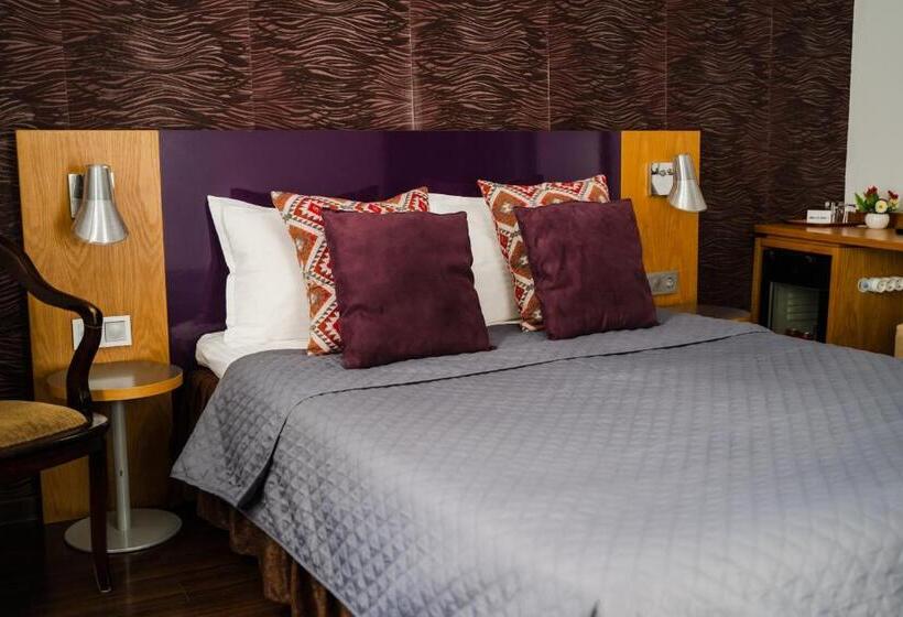 펜션 Vila Ranya Adults Only