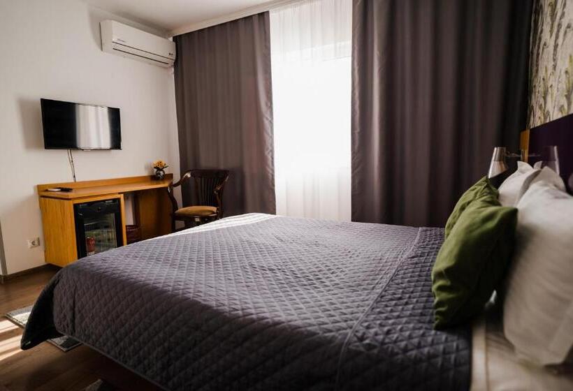 펜션 Vila Ranya Adults Only